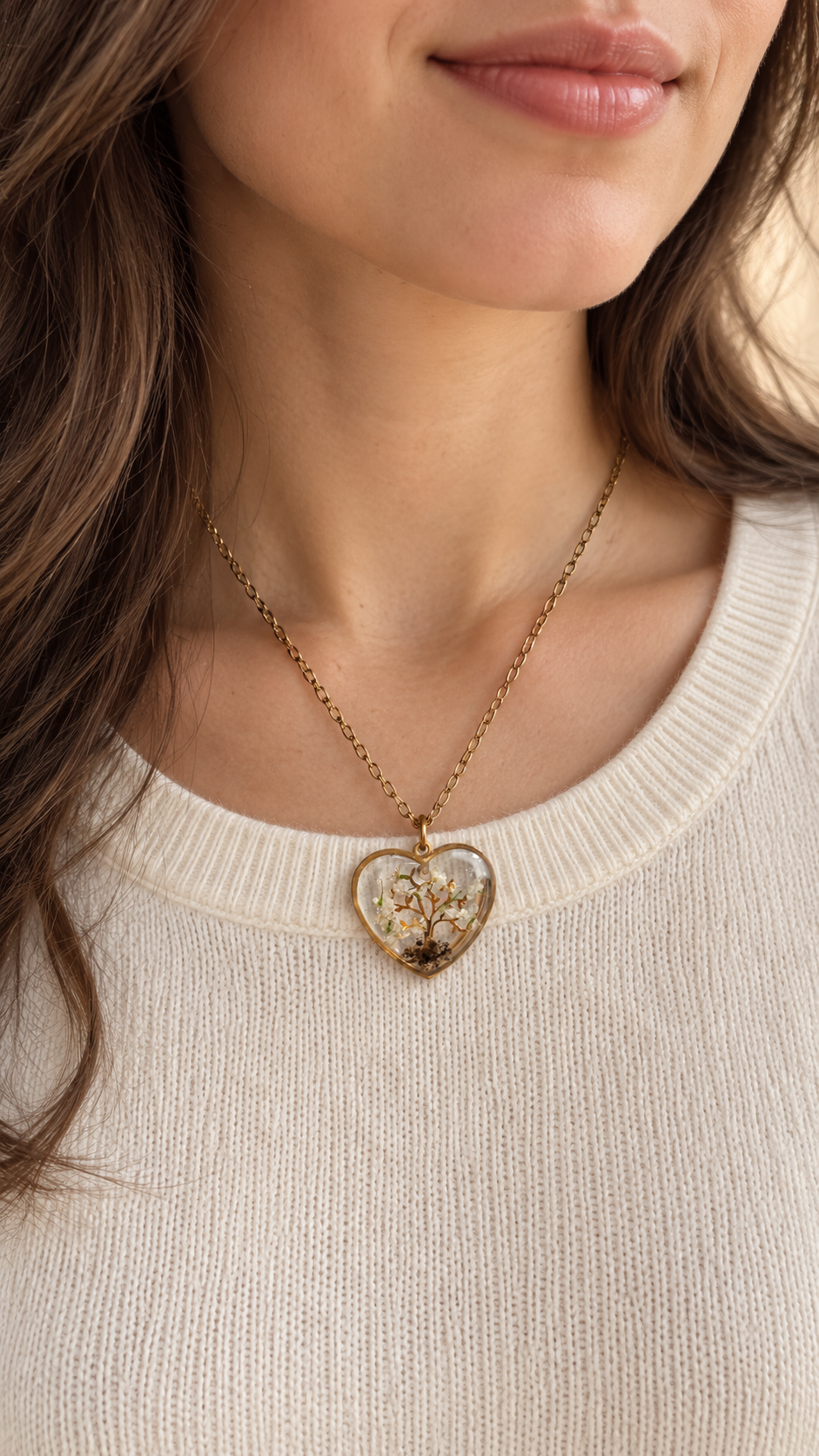 Collier Arbre de vie coeur terre fleurs carottes sauvages