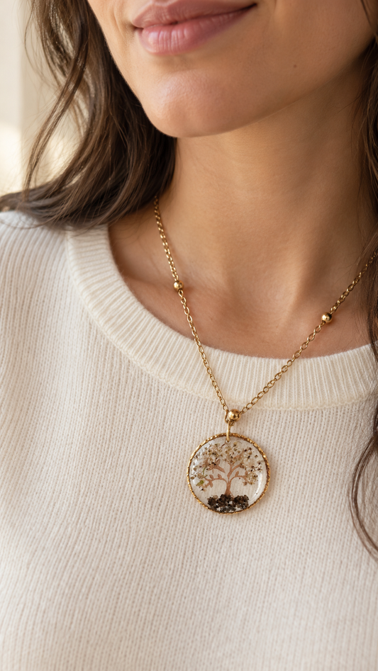 Collier Arbre de vie fleurs de carotte sauvage et terre