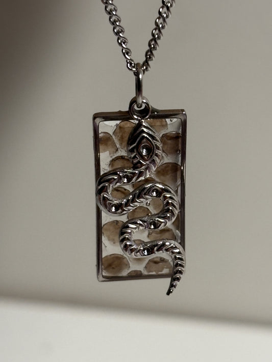 Bijoux mue de serpent (bijoux souvenirs)