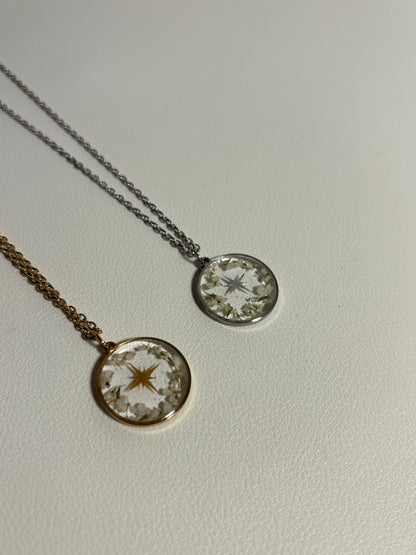 Collier carottes sauvage inclusion  fleurs séchées étoile