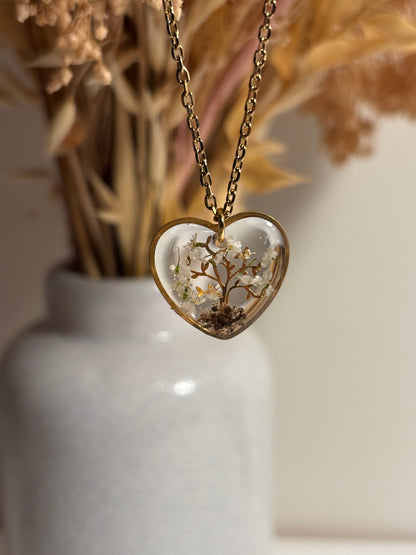 Collier Arbre de vie coeur terre fleurs carottes sauvages