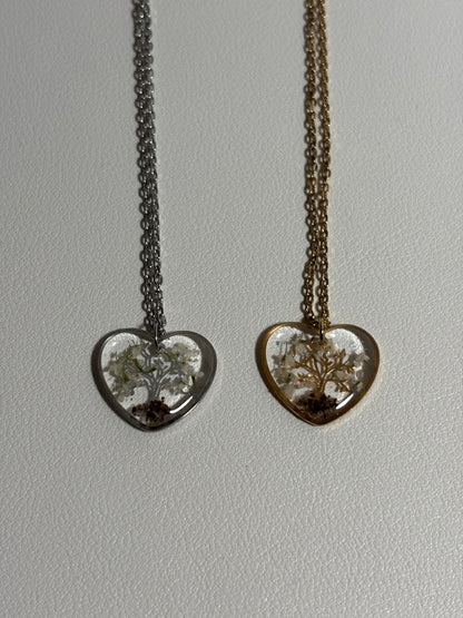 Collier Arbre de vie coeur terre fleurs carottes sauvages